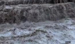 壶口瀑布视频,奔腾黄河的天然奇观